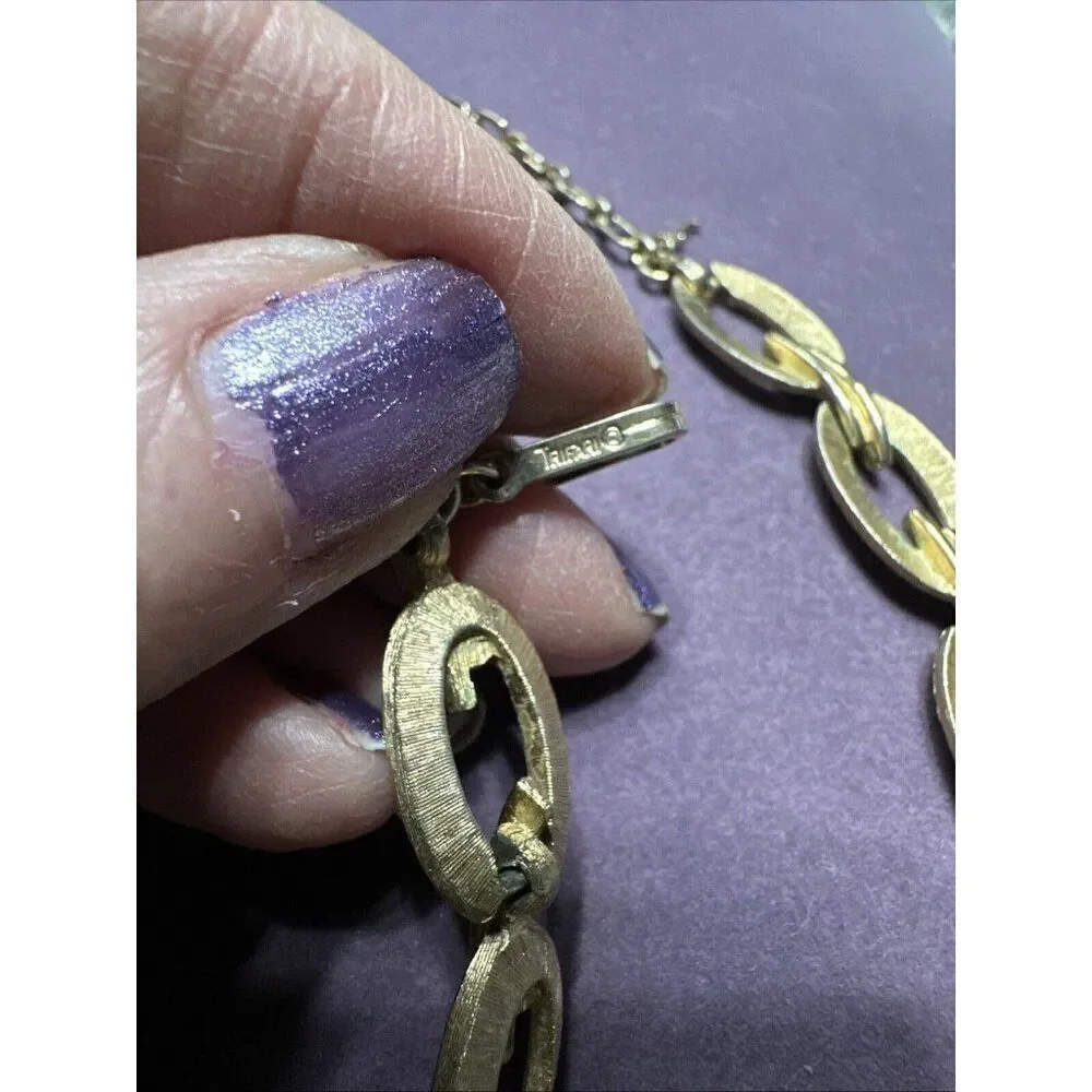 Vintage Trifari Gold-Tone Textured Link Necklace Classic